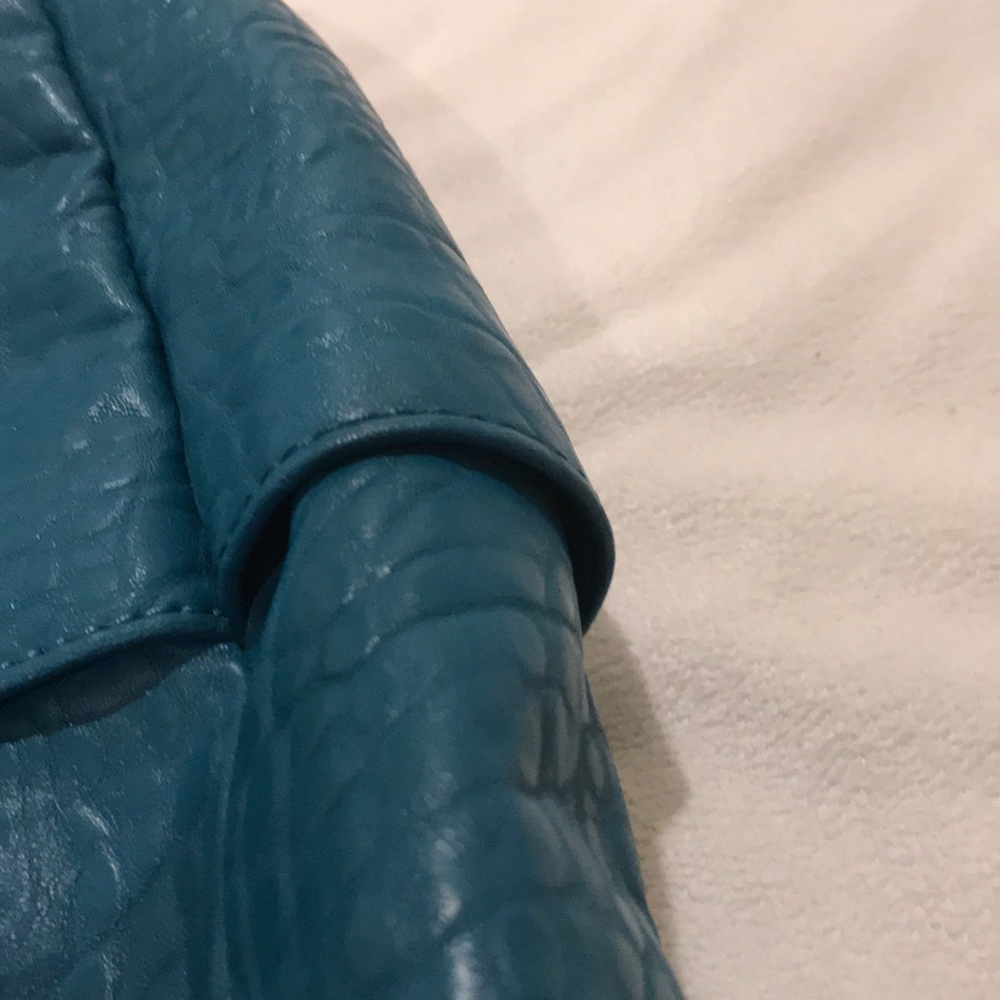 Turquoise purse - Picture 8 of 8